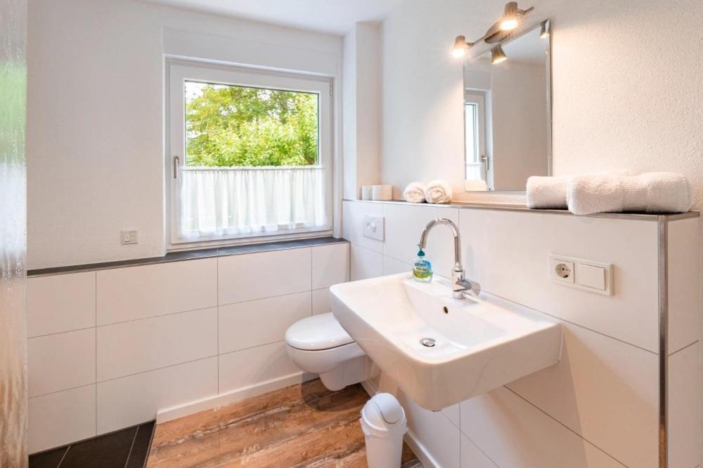 Ferienwohnung Haus An Der Lenne レンネシュタット エクステリア 写真
